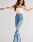 Venice Beach Flare Jeans