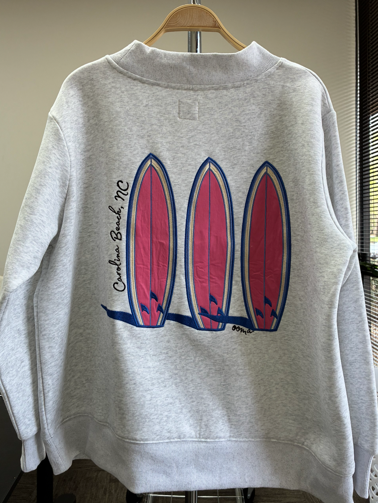Carolina Beach Surfboard Mockneck