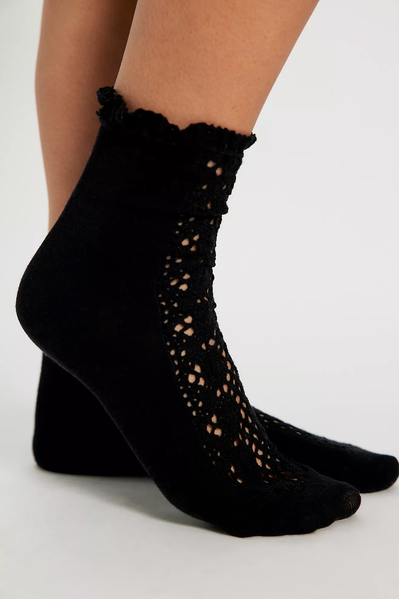 Rubies Crochet Socks