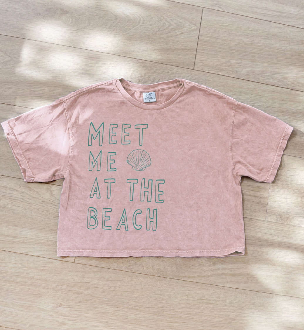 Meet me at the beach mineral tee