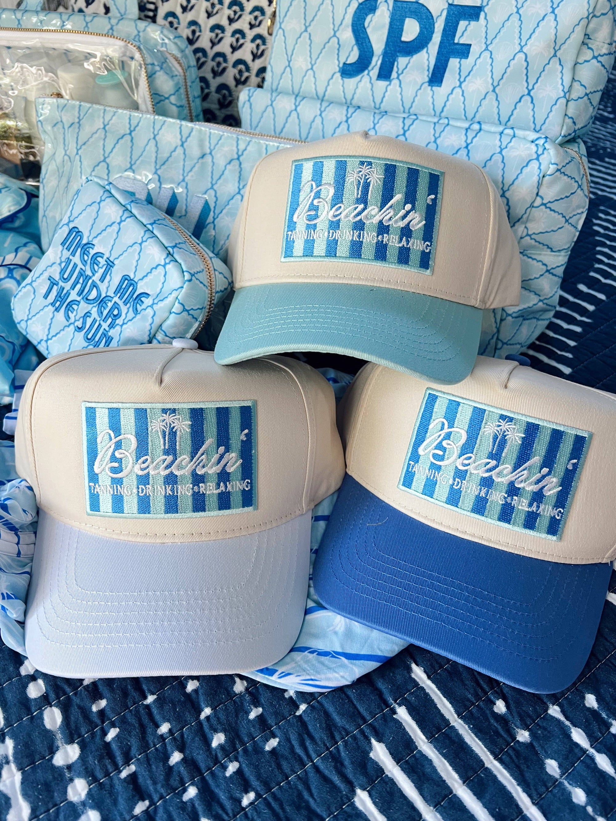 Beachin' - Vintage Trucker Hat