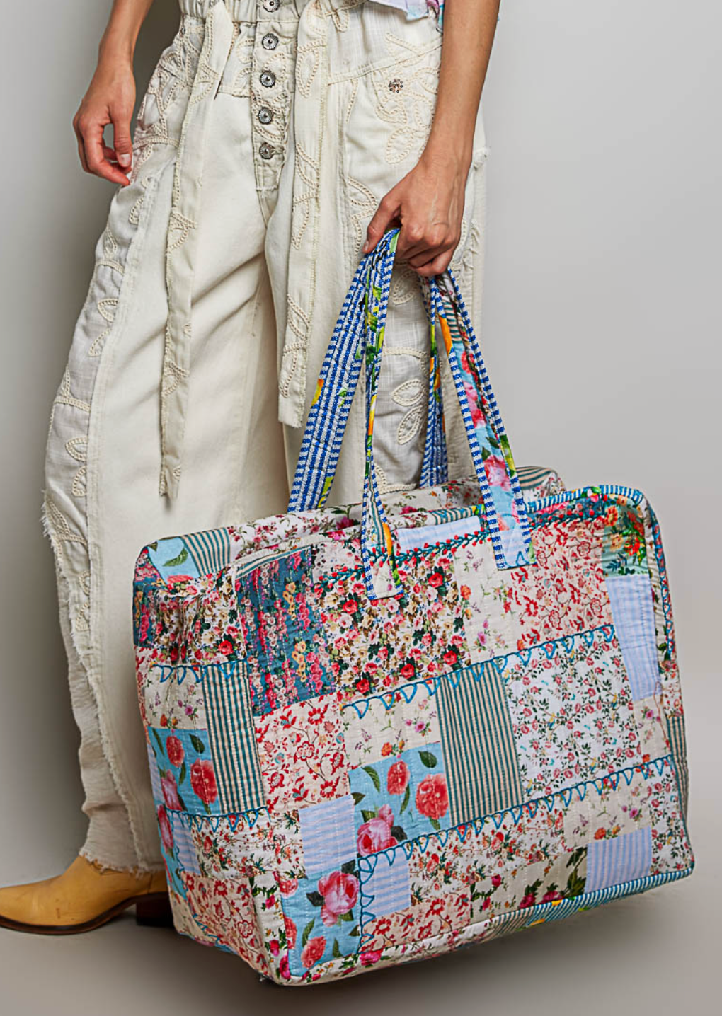 Shabby chic zip top tote bag pol